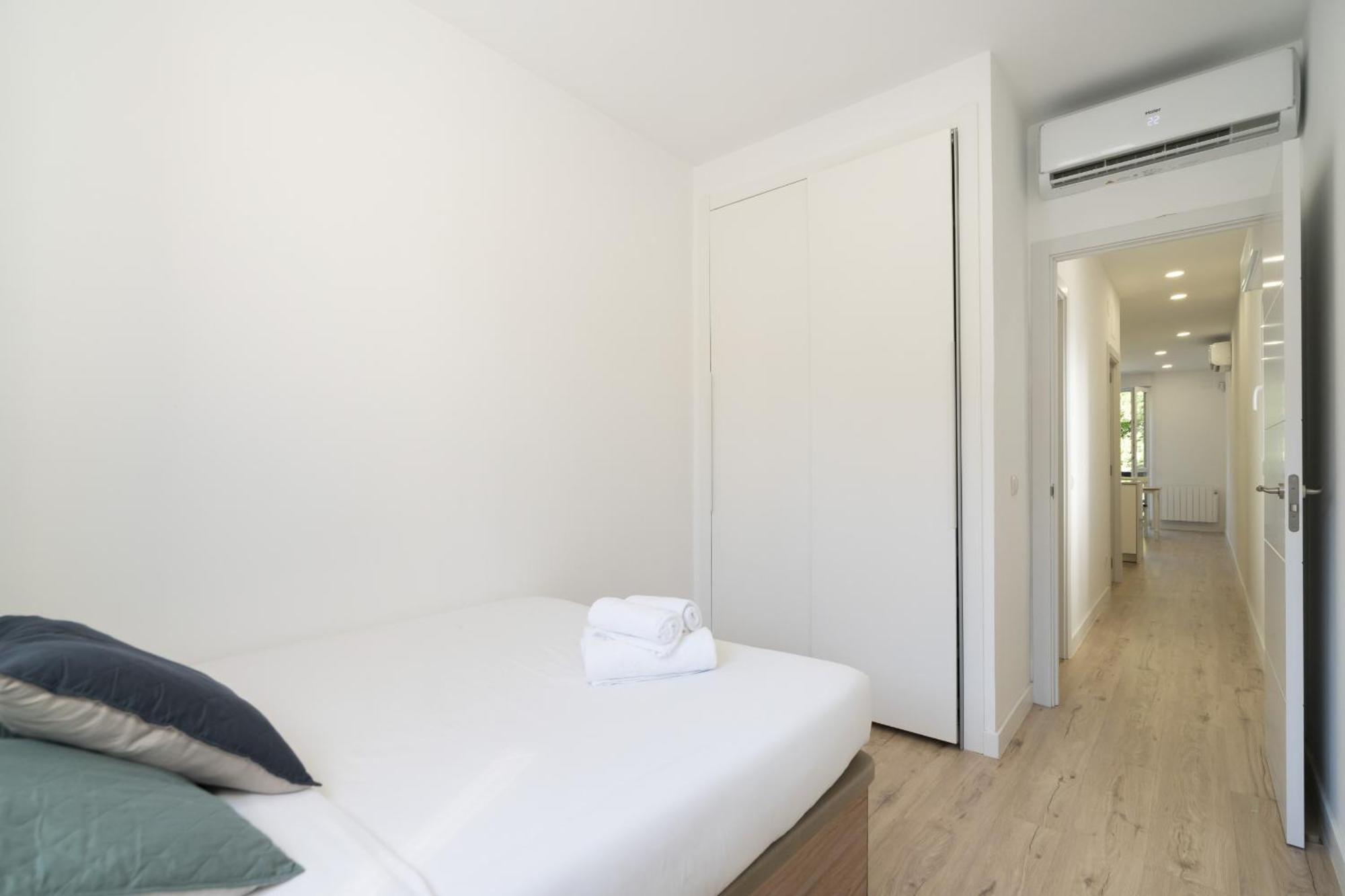 Apartamentos En La Avda De La Albufera Alquiler Temporal 马德里 外观 照片